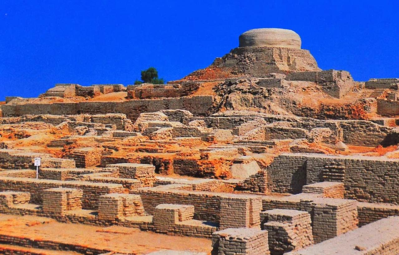 Old harappan civilization site harappa city pakistan punjab year